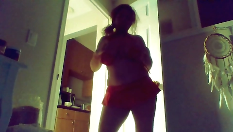 Indian amateur beauty is playing with her beautiful ass