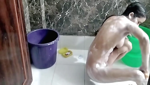 Hindi girl makes hot masturbation in her pussy video