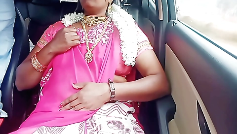 Indian amateur girl with big boobs gets fucked in car
