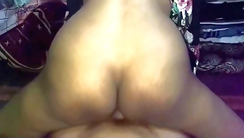 Indian wife with big ass fucks husband in the hotel room