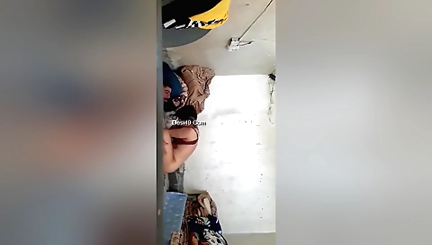 Webcam sex with a small brunette in a hot sex video