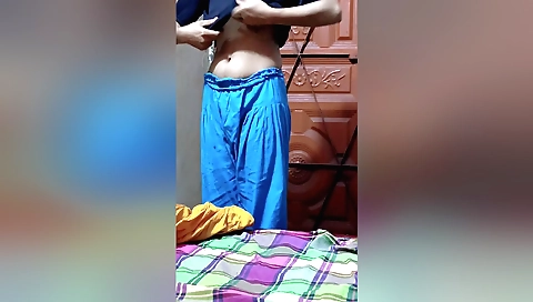 Indian girl masturbates and touches herself in hd video