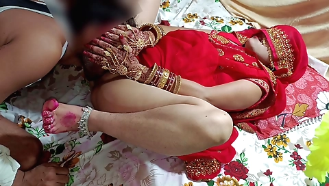 Indian bimbas creampie on first night of married couple