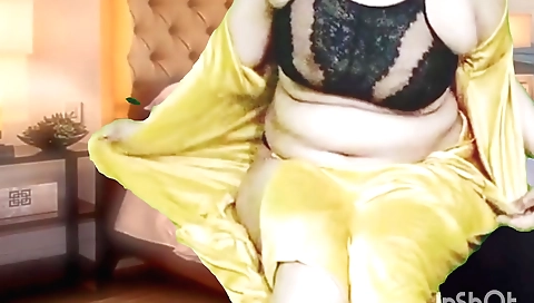 Chubby indian stepmom is showing off her natural body