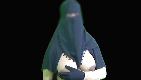 Indian housewife is getting pounded by a penis on the bed