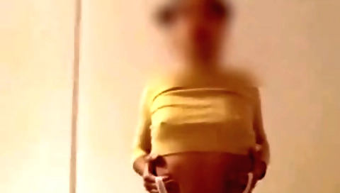 Indian amateur webcam video shows my slutty girlfriend
