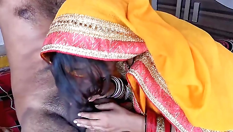 Indian slut gets her pussy licked and bonked by a dude