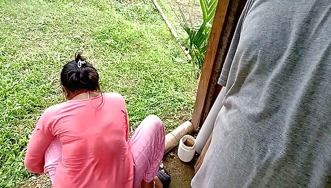 Outdoor porn video of a great body and some sexy ass