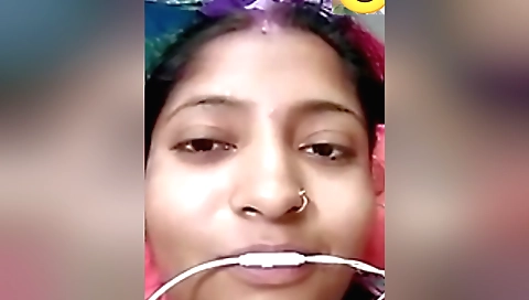 Indian brunette sex video with a big ass on the sofa