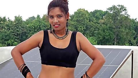 Beautiful Indian brunette has hot sex with her lover