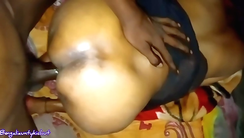 Indian beaut girl gets it on with her father in a blowjob