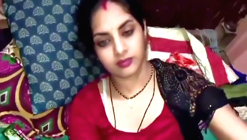 Indian brunette gives a blowjob and then gets her pussy licked