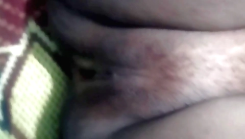 Hairy indian babe show off her hairy eyebrows and lips