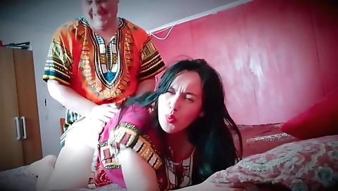amateur brunette babe plays with her stepmom's pussy