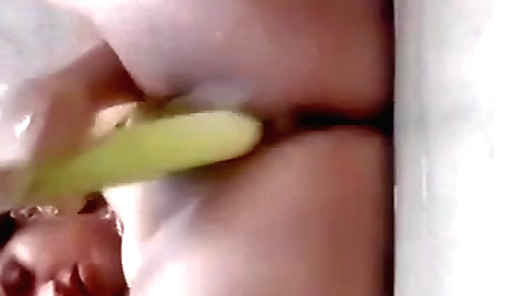 Bhabhi naked video shows her big ass and sexy face