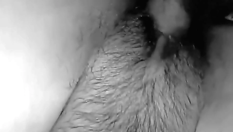 Indian hairy sex video showing how her pussy is filled