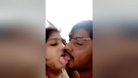 Stunning amateur indian chick 18+ with a sexy face