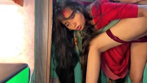 Indian brunette in hot porn with a hot body in bed