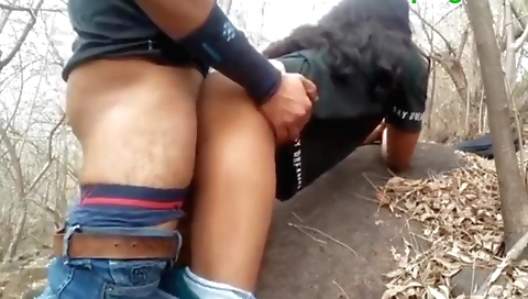 Indian brunette jangal ki rani makes an amateur video