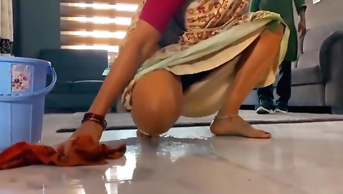 Indian bhabi gets fucked in the amateur bhabhi vid