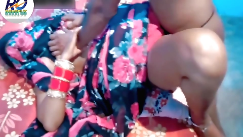 Indian amateur sex tape of a lovely slut with a shaved pussy