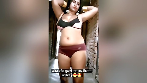 Bhabhi bhabhi shows off her big ass and a huge booty