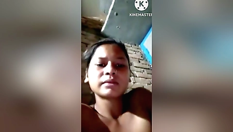 Very skilled indian girl finger fucking on cam video