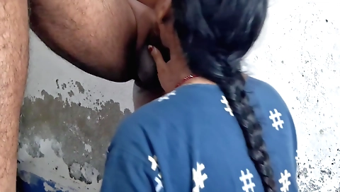 Indian bitch with a lovely face blows her boyfriend