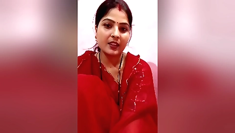 Busty indian babe has fun with her pussy making it hard