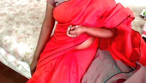 Indian bhabhi shows off her big tits in webcam solo
