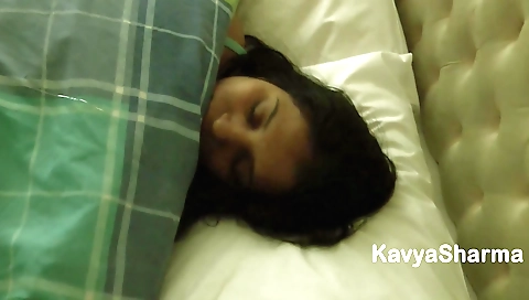 Amateur hairy indian babe gets fucked on bed in bed