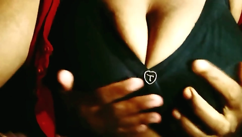 Indian hottie gets fucked hard and with a great big pussy