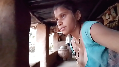 Indian teen girl gets nailed by her stepbrother in the village