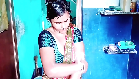 Indian desi bhabhi love massaging with deep massage
