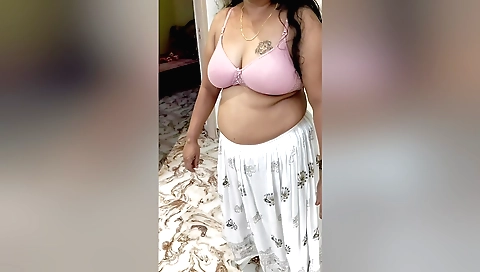 Big tits indian hottie with big titties is getting fucked
