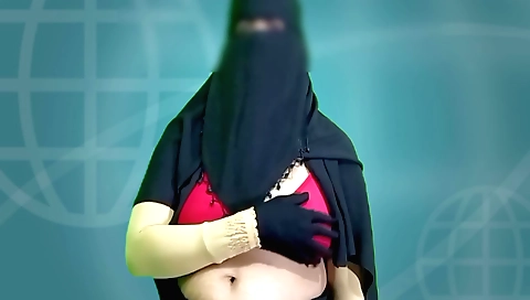 Hindu girl 18+ shows her body and pussy 18+ videos