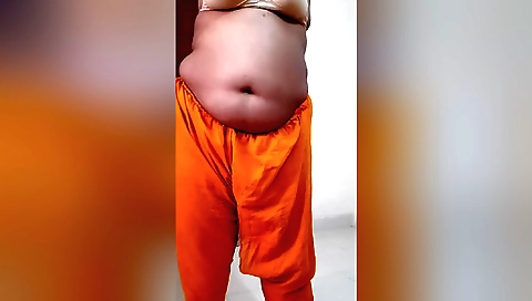 Indian steppmom shows her body in a solo porn video