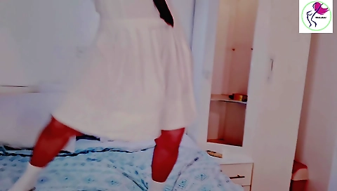 Indian woman stretches her body in solo amateur video